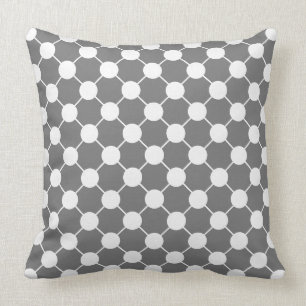CHIC PILLOW_RETRO-VIT PRICKER PÅ GRÅTT. DIY-FÄR KUDDE