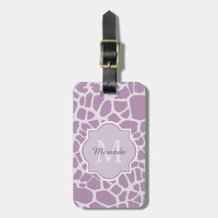 Chic purpurfärgat girafftryck med monogramen och bagagebricka