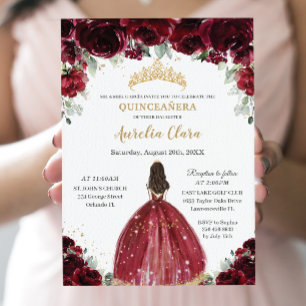 Chic Quinceañera Rik Burgundy Red Blommigt Princes Inbjudningar