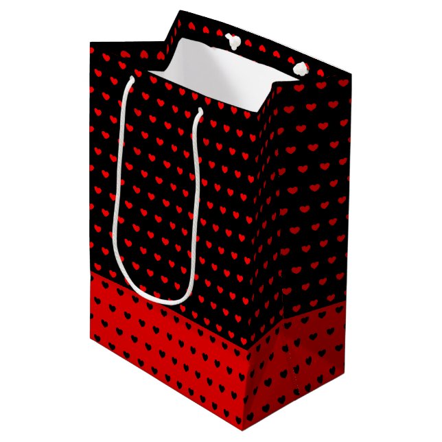 Chic Red and Black Färger, Snyggt Hearts Mönster (Framsidan Vinklad)