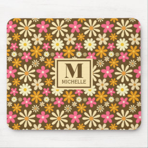 Chic Retro 70s Groovy Hippie Flower Monogram Musmatta