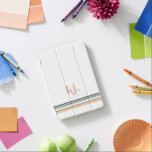 Chic Retro Rand Monogram iPad Mini Skydd<br><div class="desc">Ett minimalistiskt monogrammönster med stor typografi initialer i ett klassiskt teckensnitt med ditt namn under och chic retro rainbow färgad rand. Trendigets monogrammatiska utformning. Utformningen är anpassade och kan justeras efter din syn! En underbar presentidé för alla tillfälle. Lägg till anpassningsbarnas ordalydelse till den här designen genom att använda rutorna...</div>