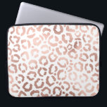 Chic Ro Guld Leopard Cheetah Animal Print Laptop Fodral<br><div class="desc">Denna utformning av elegant och chic är en perfekt för modern mode. Den har en fingerad utskrift av ro guld-handtagen leopard/cheetah safari-djur på en helt vit bakgrund. Det är söt, söt och trendig! ***VIKTIG DESIGN-ANMÄRKNING: Om du vill ha en anpassad design-begäran, t.ex. matchande produktbegäranden, färg-ändringar, placeringsändringar eller någon annan ändringsbegäran,...</div>