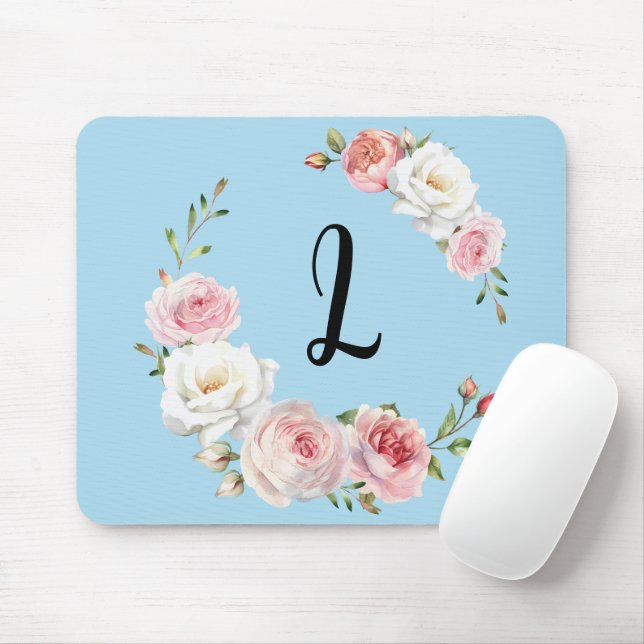 Chic Rosa Vit ros Initial  Baby blue skript Musmatta (Med mus)