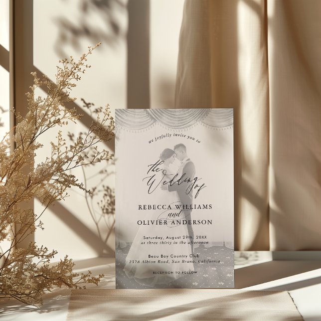 Chic Script Black and White Overlay Photo Bröllop Inbjudningar (Skapare uppladdad)