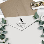 Chic Stil stor inledande Returadress Självfärgande Stämpel<br><div class="desc">Skriptteckensnitt för Namn i fetstil för namn i familjen. All text är justerbar.</div>