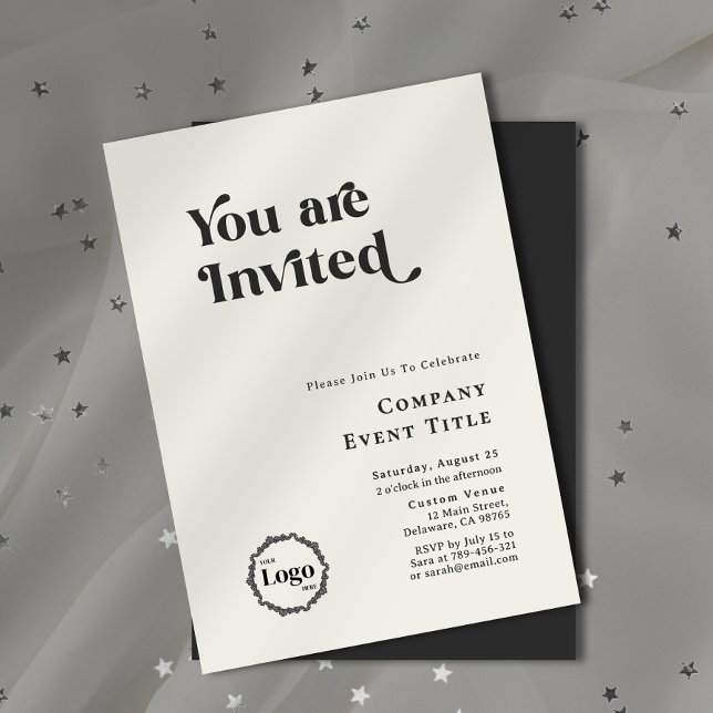 Chic Svartvitt Typografi Du är inbjuden Inbjudningar (Property Photo Background Typography Open House Invitation)