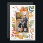 Chic Thanksgiving Family Photo Fall Löv Magnet<br><div class="desc">Det här vackra magnetiska lodrät av fallfoliefoto-Thanksgivingen har ett foto från ditt favoritfoto,  omgivet av vackra höst löv med vattenfärg. Anpassa de här bild-magnetkorten i chic med fallvälsignelser eller helgdag i orange under den automatiska designen.</div>
