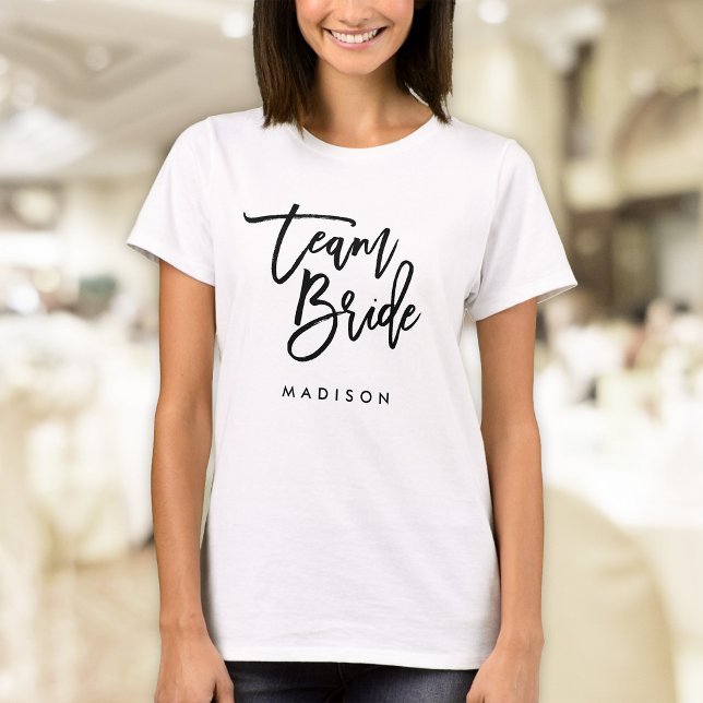 Chic Trendig Borste Svart Script Brudlag T Shirt (Skapare uppladdad)