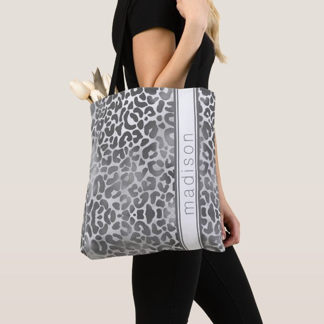 Chic Trendig Grått Cheetah Animal Print Monogram Tygkasse (Närbild)