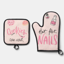 Chic Trets & Nagel Oven Mitt och Pot Holder Set