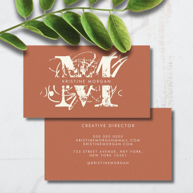 Chic-typografi terracotta monogram namn visitkort (Skapare uppladdad)