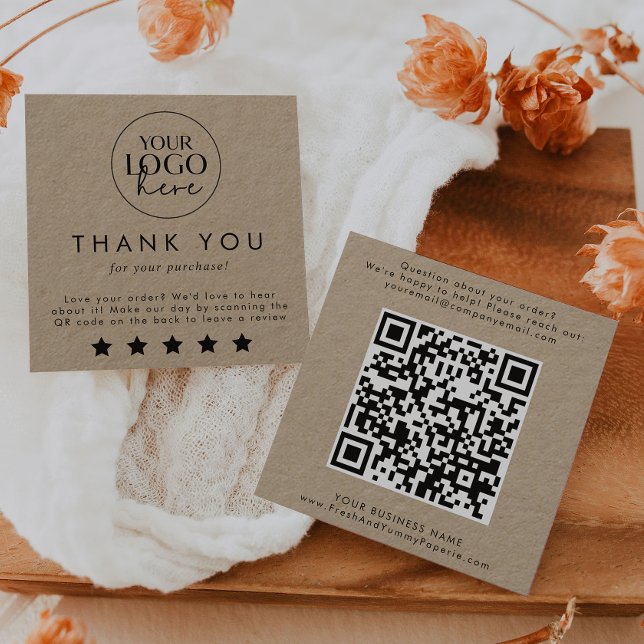 Chic Typography Kraft Logotyp QR Code Lämna A Revi Fyrkantigt Visitkort (Skapare uppladdad)