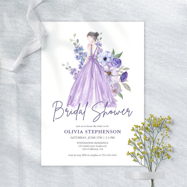 Chic Watercolor Lila Flower Script Möhippa Inbjudningar (Chic Watercolor Purple Flower Script Bridal Shower Invitation)