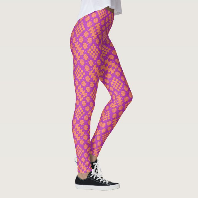 Chic Welsh Faux Tapestry Orange on Magenta Leggings (Höger)