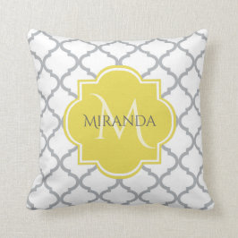 Chic White Grått Quatrefoil Gult Monogrammed Namn Kudde