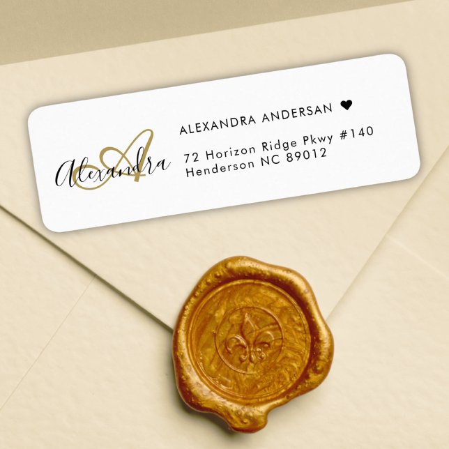 Chic White Guld Elegant Monogram Returadress Etikett (Chic White Gold Elegant Monogram Return Address Label)