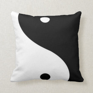 CHIC YIN YANG BLACK AND WHITE CONTEMPORARY ART KUDDE