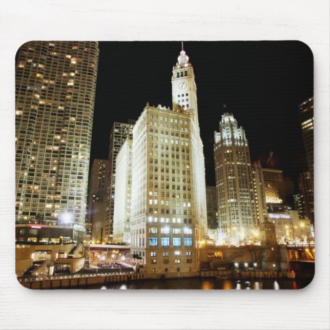 Chicago berömd landmark på natten musmatta (Framsidan)