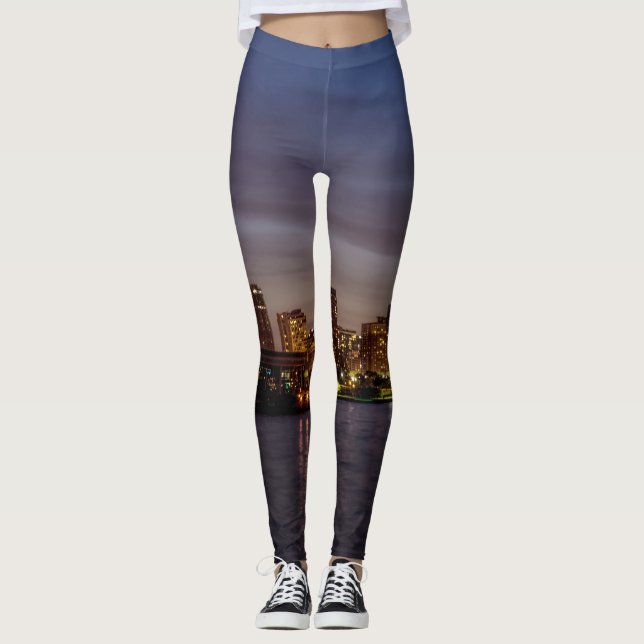 Chicago Cityscape Night New Leggings (Framsida)