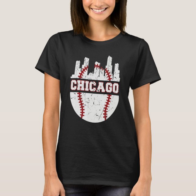 Chicago Distressed Baseball   Retro Skyline   USA T Shirt (Framsida)