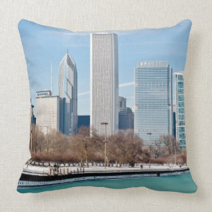 Chicago horisont över djupfryst Lake Michigan Kudde