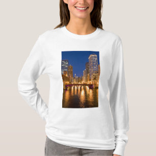 Chicago, Illinois, Siluett och Chicagofloden vid Tee Shirt