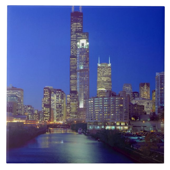 Chicago, Illinois, Skyline på natten med Chicago Kakelplatta (Framsidan)