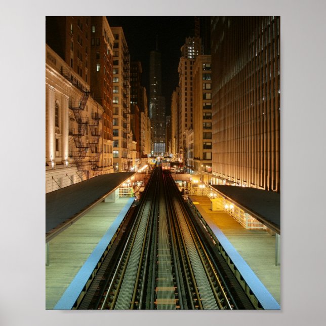 Chicago 'L' Station i natt Poster (Framsidan)