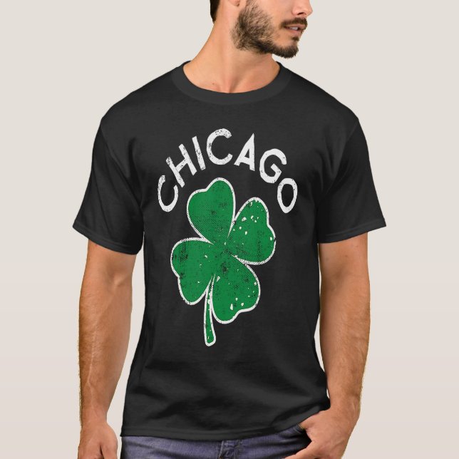 Chicago Lucky C St Patrick's Day Distress T Shirt (Framsida)