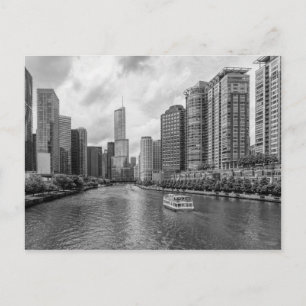 Chicago River och Trump Torn Grayscale Vykort