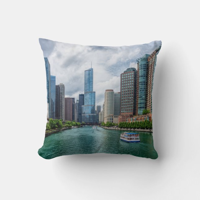 Chicago River och Trump Torn Kudde (Framsida)