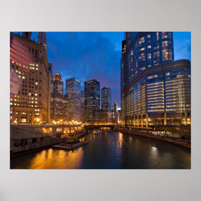 Chicago River på natten Poster (Framsidan)