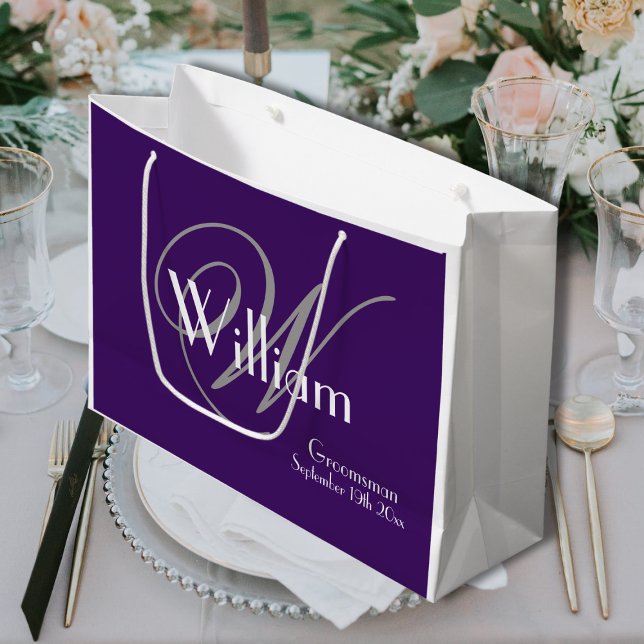 Chicen Groomsman Gift Monogram + Namn Modern Coola (A Wonderful Groomsman Gift - Monogram + Name Purple White Gray Large Gift Bag.)