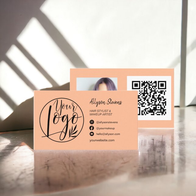 Chicens persikofärgade hårmakeup fotot logotyp qr  visitkort (Simple chic peach hair makeup photo logo qr code business card)