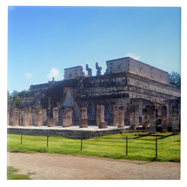 Chichen Itza. Temple-krigare Kakelplatta (Framsidan)