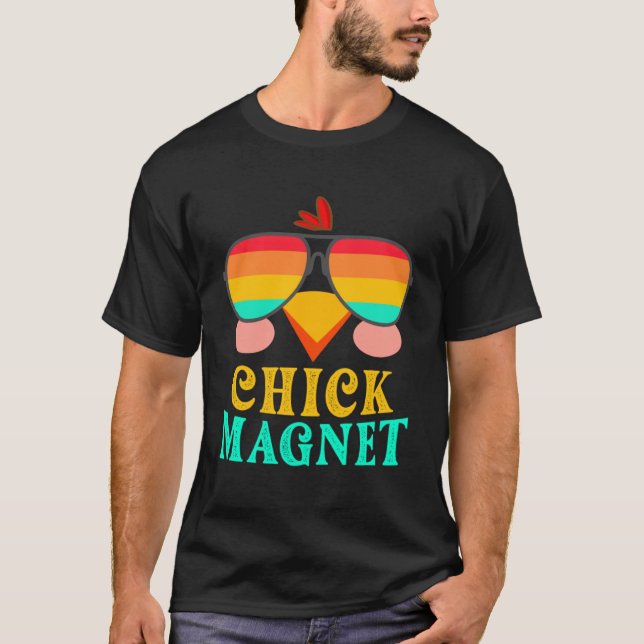Chick Magnet & Cute Påskägg som jagar Vår ut T Shirt (Framsida)