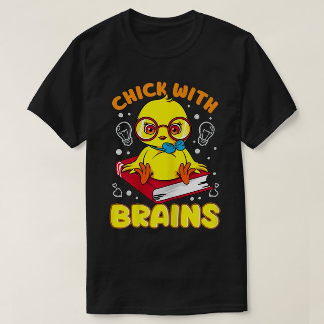 Chick med Brains Funny Sarcastic Smart Intelligen T Shirt (Design framsida)