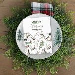 Chickadee Birds Berries & Pinecones jul Helg Vykort<br><div class="desc">En vattenfärg Chickadee-fåglar,  bär och gräs cone mönster. En vacker design som är perfekt för vintern och den festliga julhelgen. Perfekt för alla som kärlek Chickadee-fåglar,  vilt,  natur,  gräs,  grönland och mönster.</div>