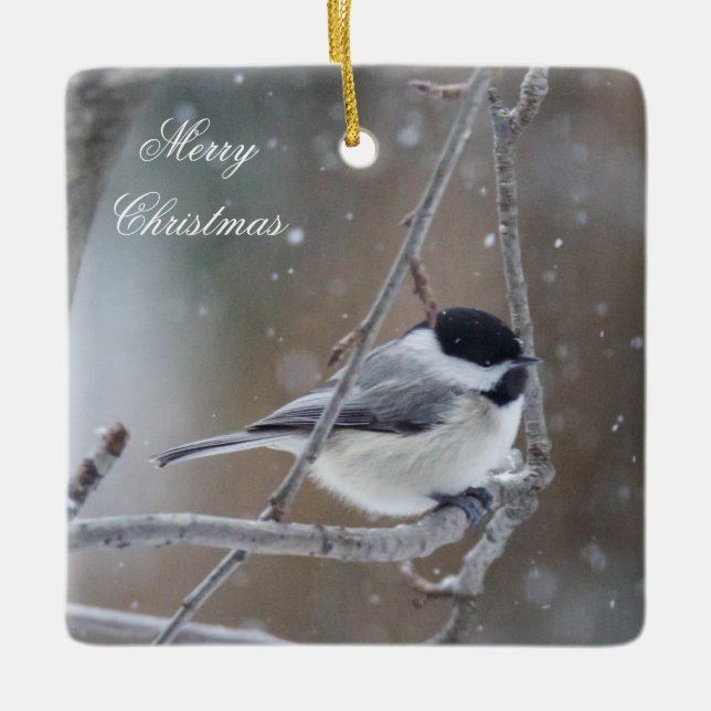 Chickadee in Winter Snö - Songbird Julgransprydnad Keramik (Framsida)