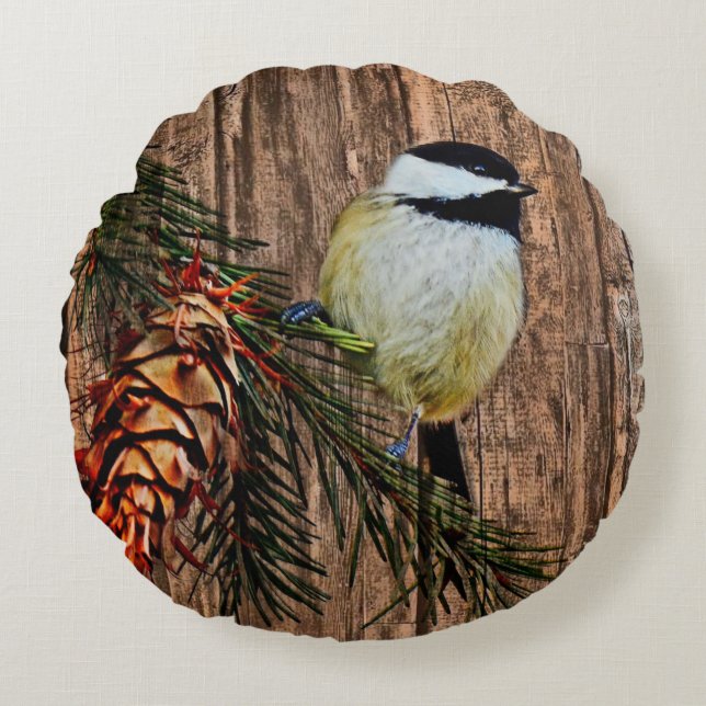 Chickadee on Rustic Barn Board Rund Kudde (Framsidan)