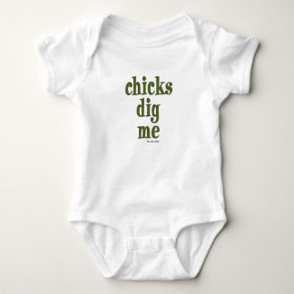 Chickar gräver mig tee shirt
