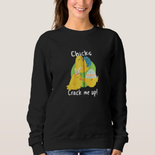 Chickar knäcker mig Påsk och säger Påsk Chick Öste T Shirt