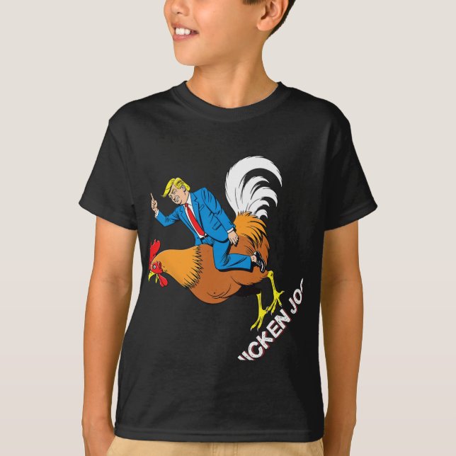 Chicken Jockey Trump Funny Meme Surreal Humor Tee (Framsida)