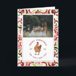 Chicken Red & Grönt Watercolor-julfoto Helgkort<br><div class="desc">Illustration av en kyckling med en tomhatt. Gräns och omvänd sida är röda och grönt blommigt mönsterruta mönster. Anpassa med familjefotot på framsidan. Anpassa texten inuti.</div>