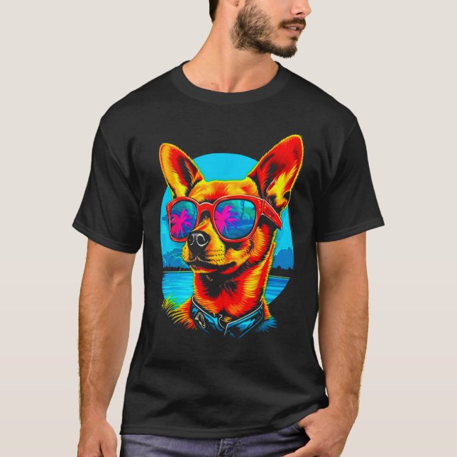 Chihuahua Dog Sunglasses T Shirt (Framsida)