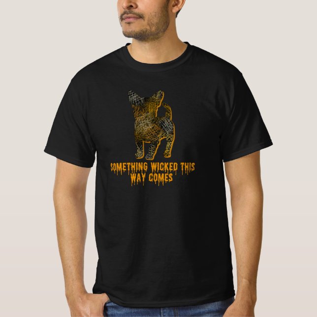 Chihuahua Hund Silhouette Roligt Orange Halloween T Shirt (Framsida)