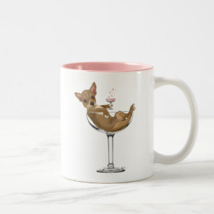 Chihuahua i Cocktailglas Två-Tonad Mugg