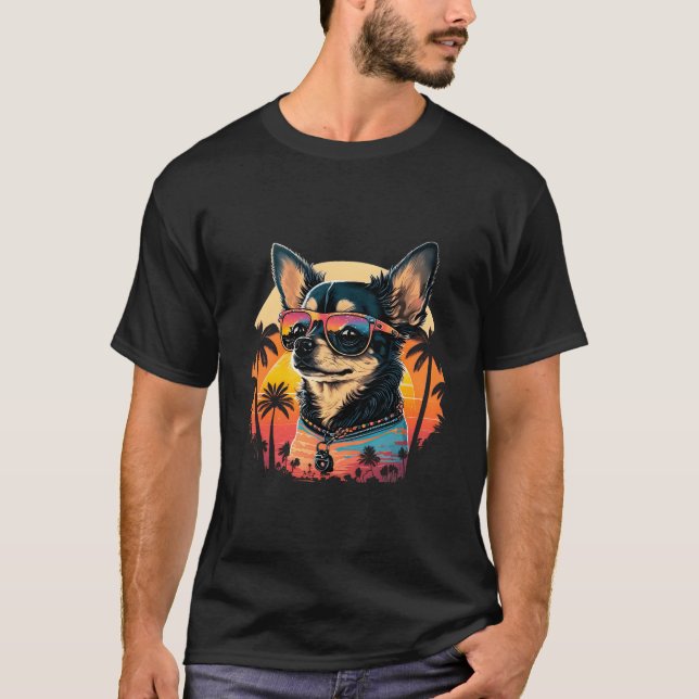Chihuahua med solglasögon och S T Shirt (Framsida)