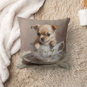 Chihuahua Puppy in A Tekopp Oil Paint, Kudde